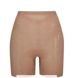 SKIMS barely there shapewear sheer sculpt low back shorts size Large